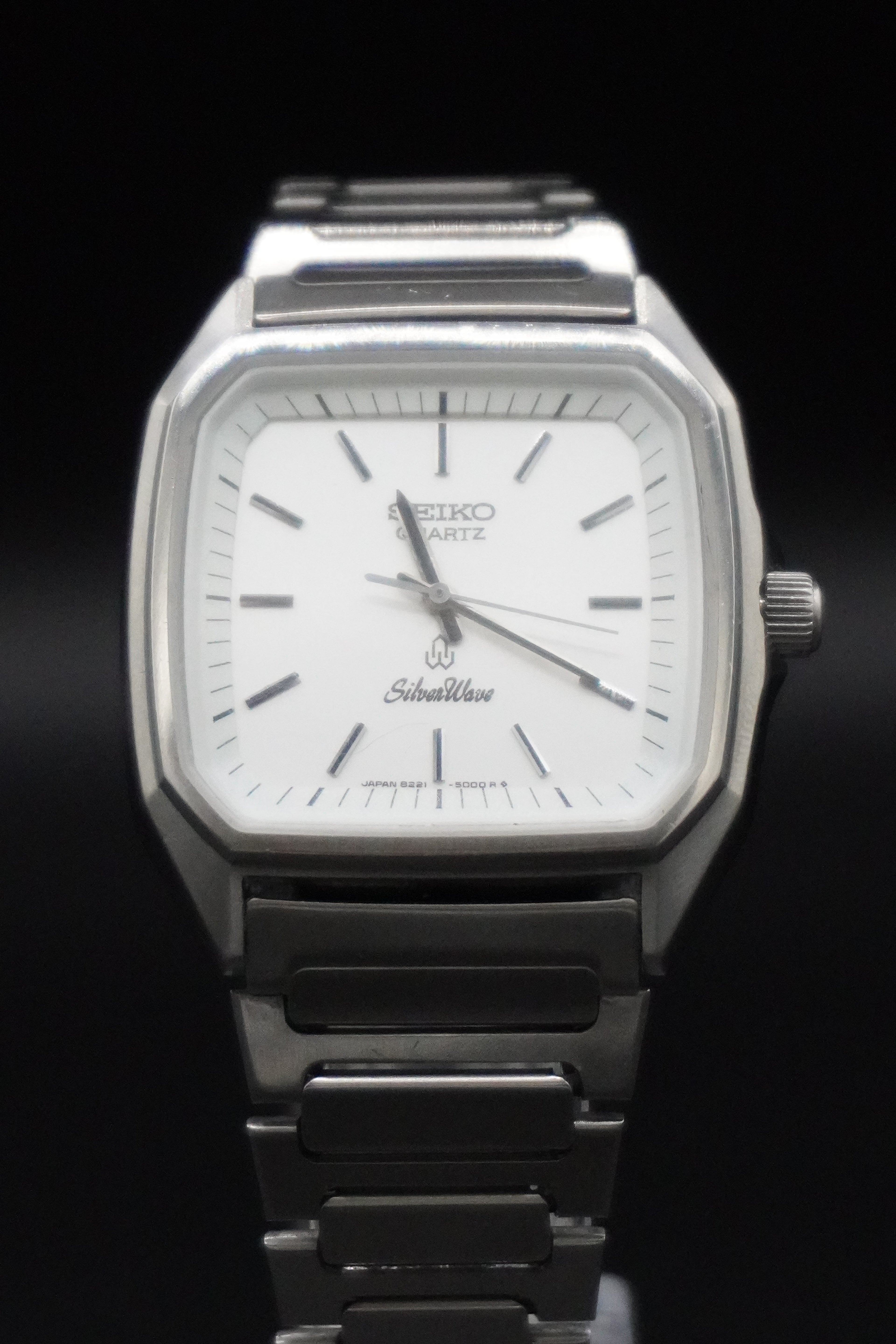 Vintage 80s Seiko Silver Wave Quartz