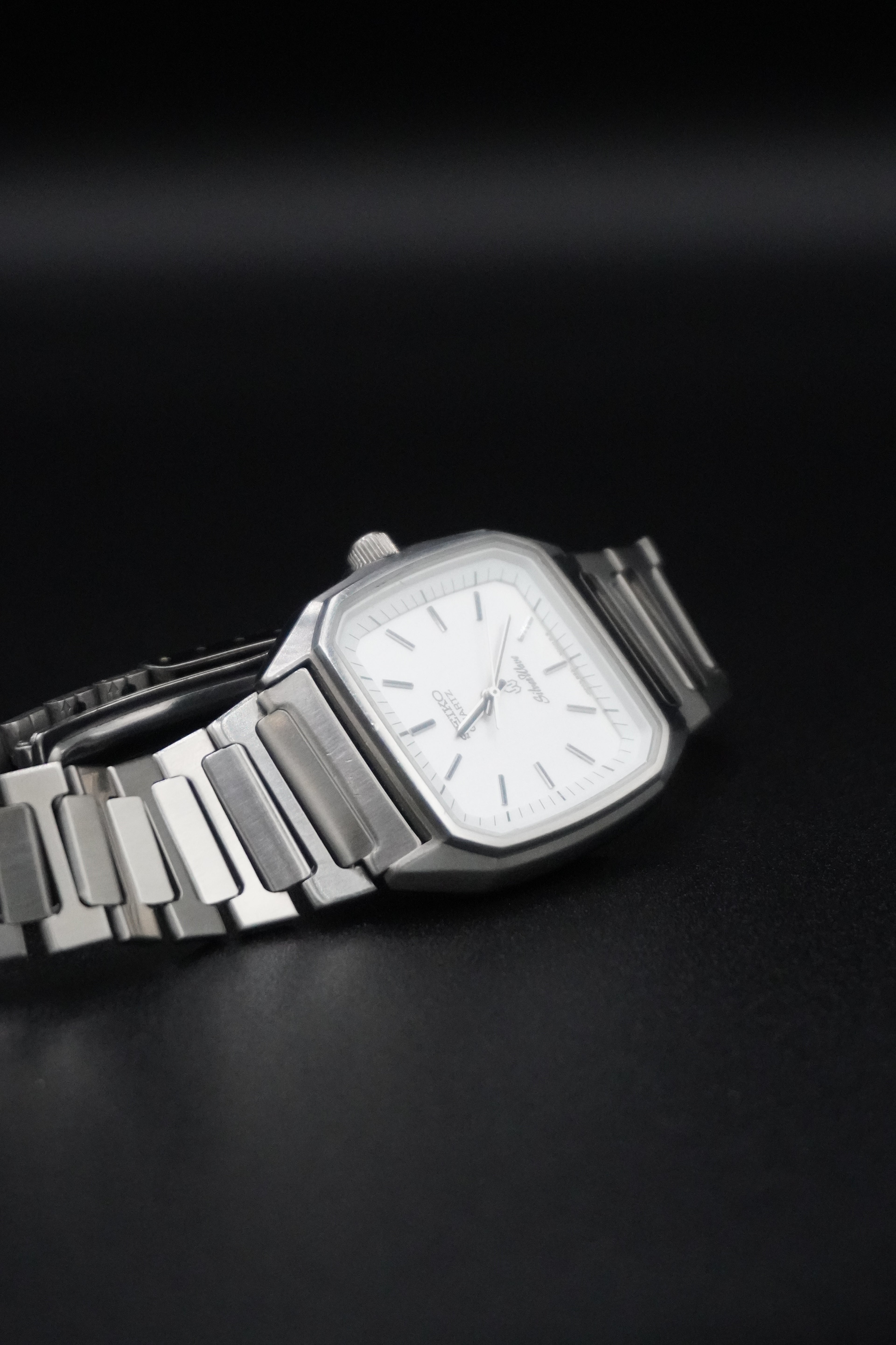 Vintage 80s Seiko Silver Wave Quartz