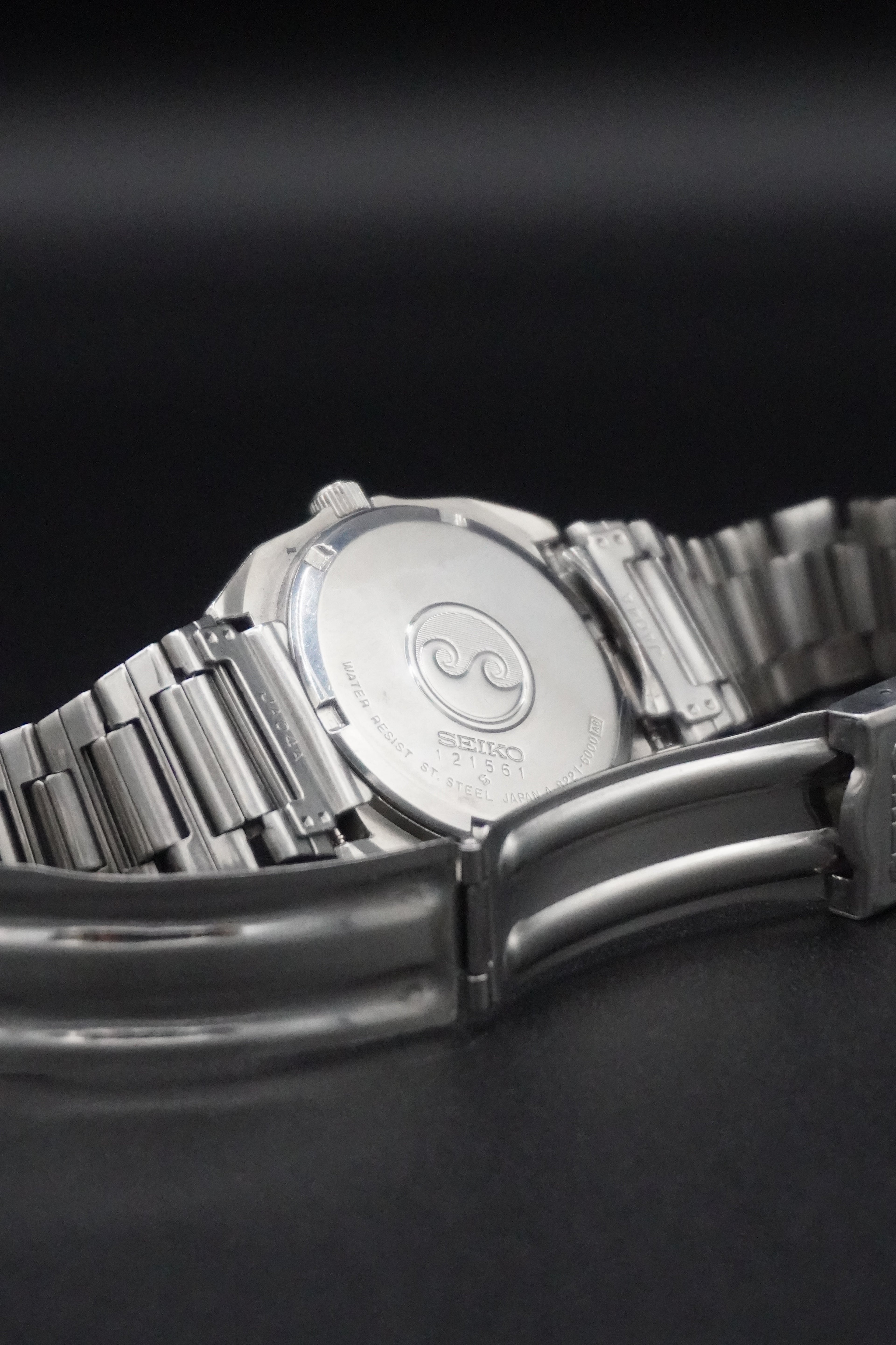 Vintage 80s Seiko Silver Wave Quartz