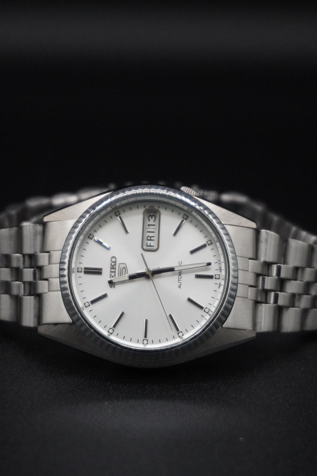 Vintage Seiko 5 Sports Silver Day Date