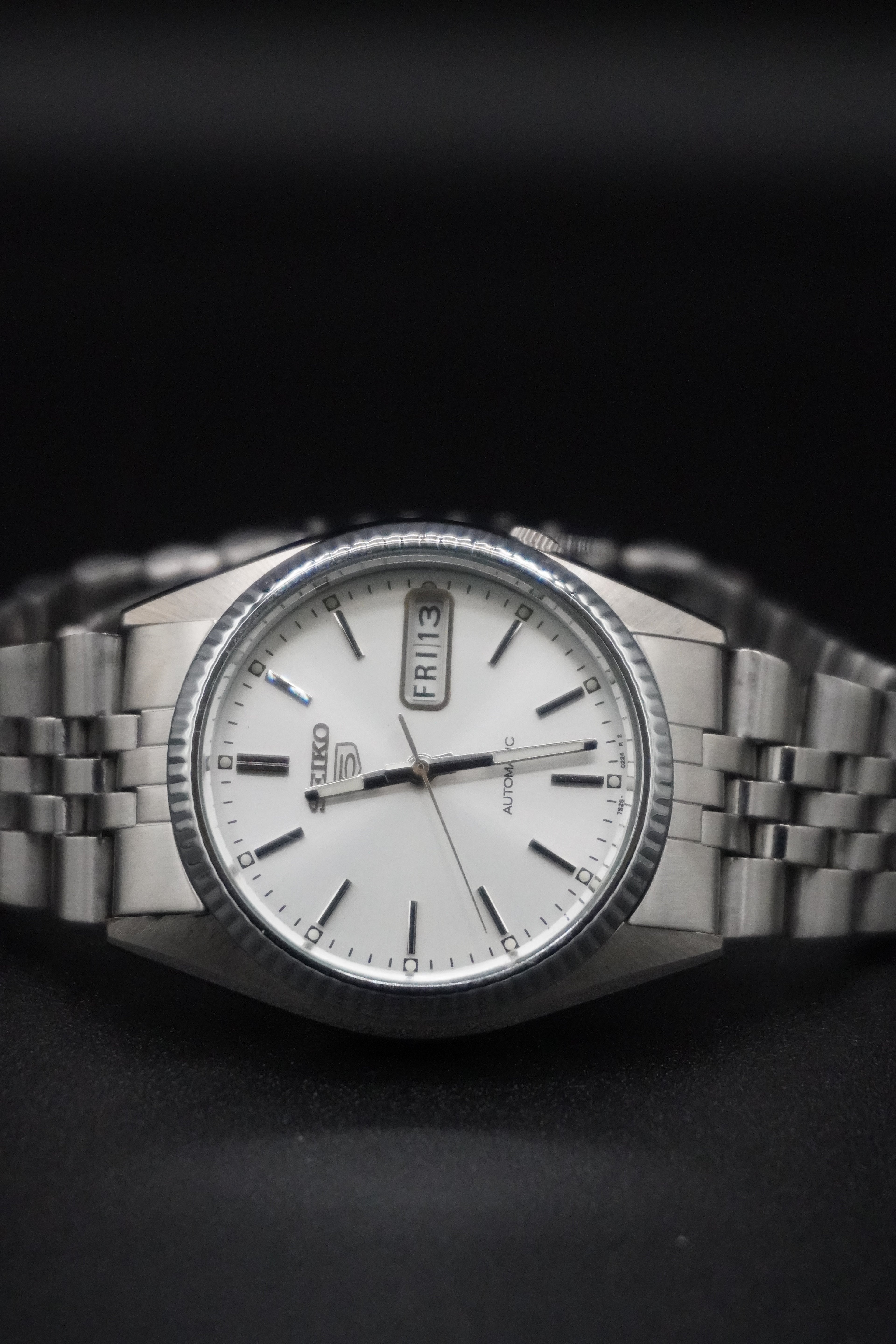 Vintage Seiko 5 Sports Silver Day Date