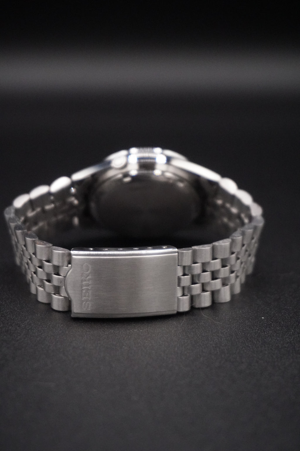 Vintage Seiko 5 Sports Silver Day Date