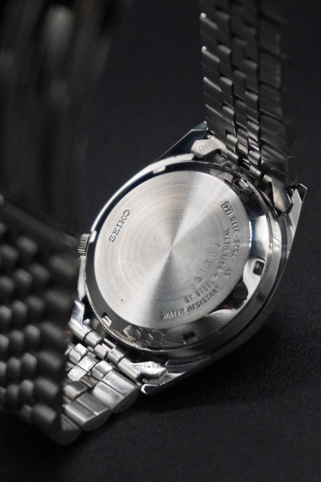 Vintage Seiko 5 Sports Silver Day Date