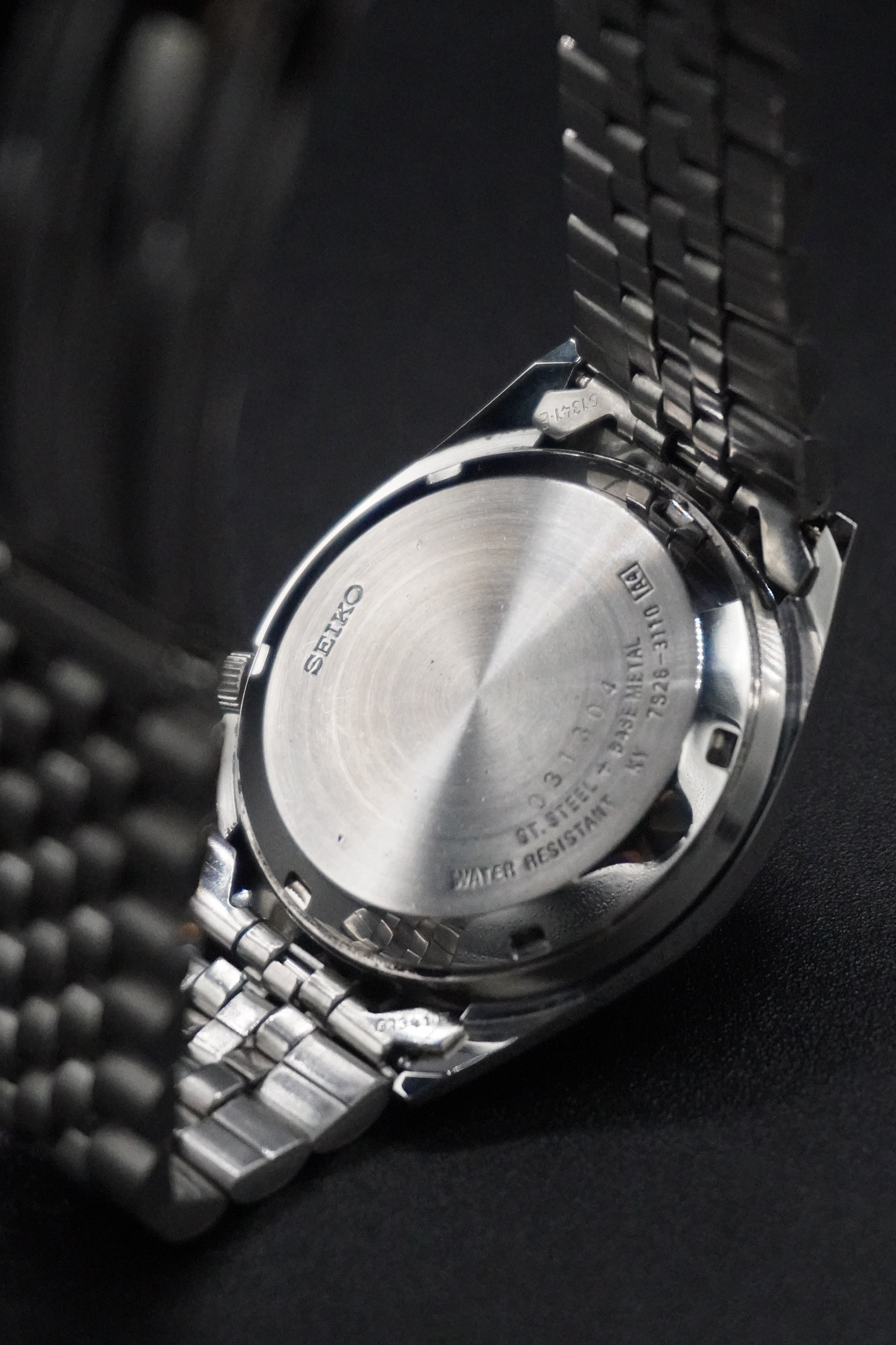 Vintage Seiko 5 Sports Silver Day Date