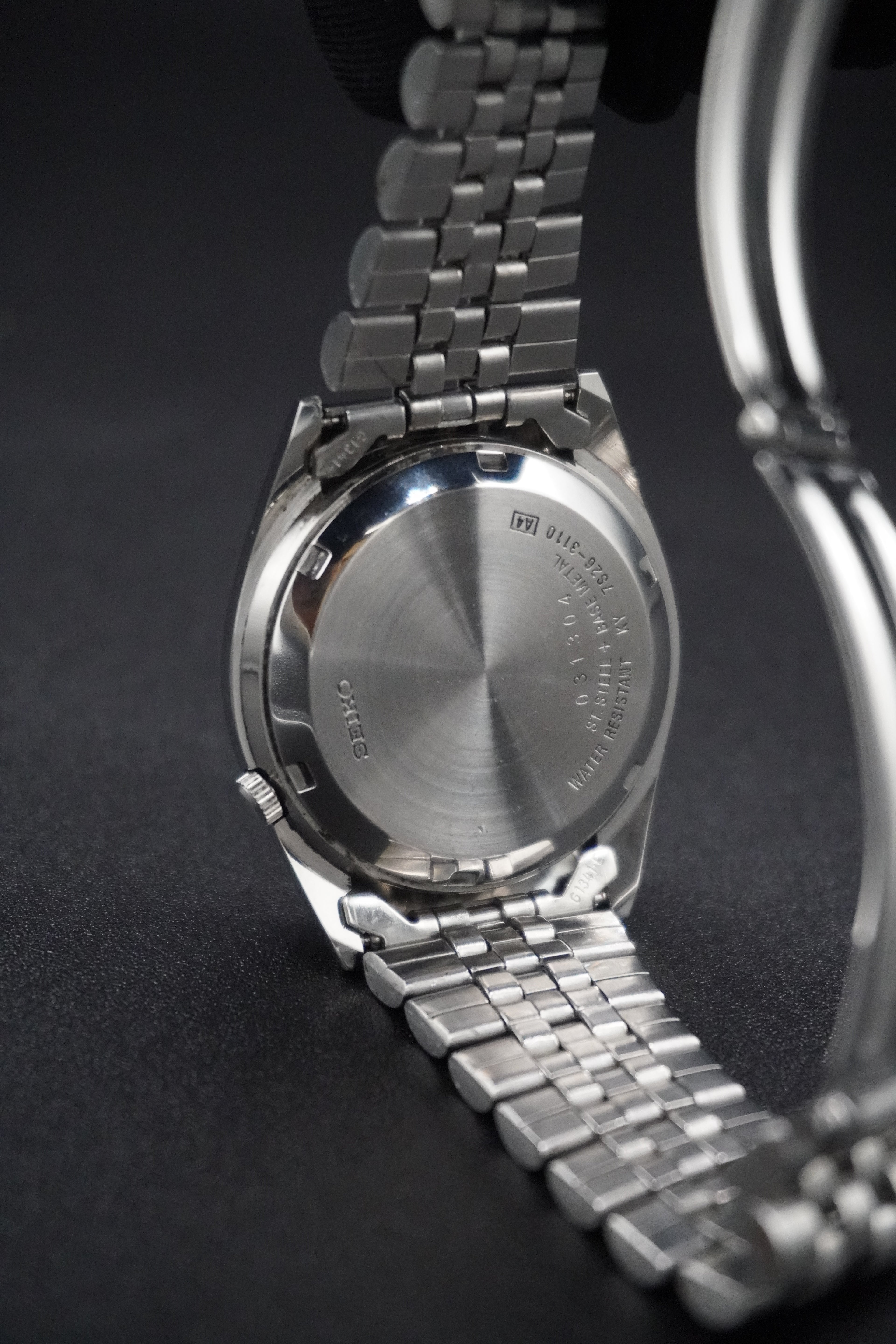 Vintage Seiko 5 Sports Silver Day Date