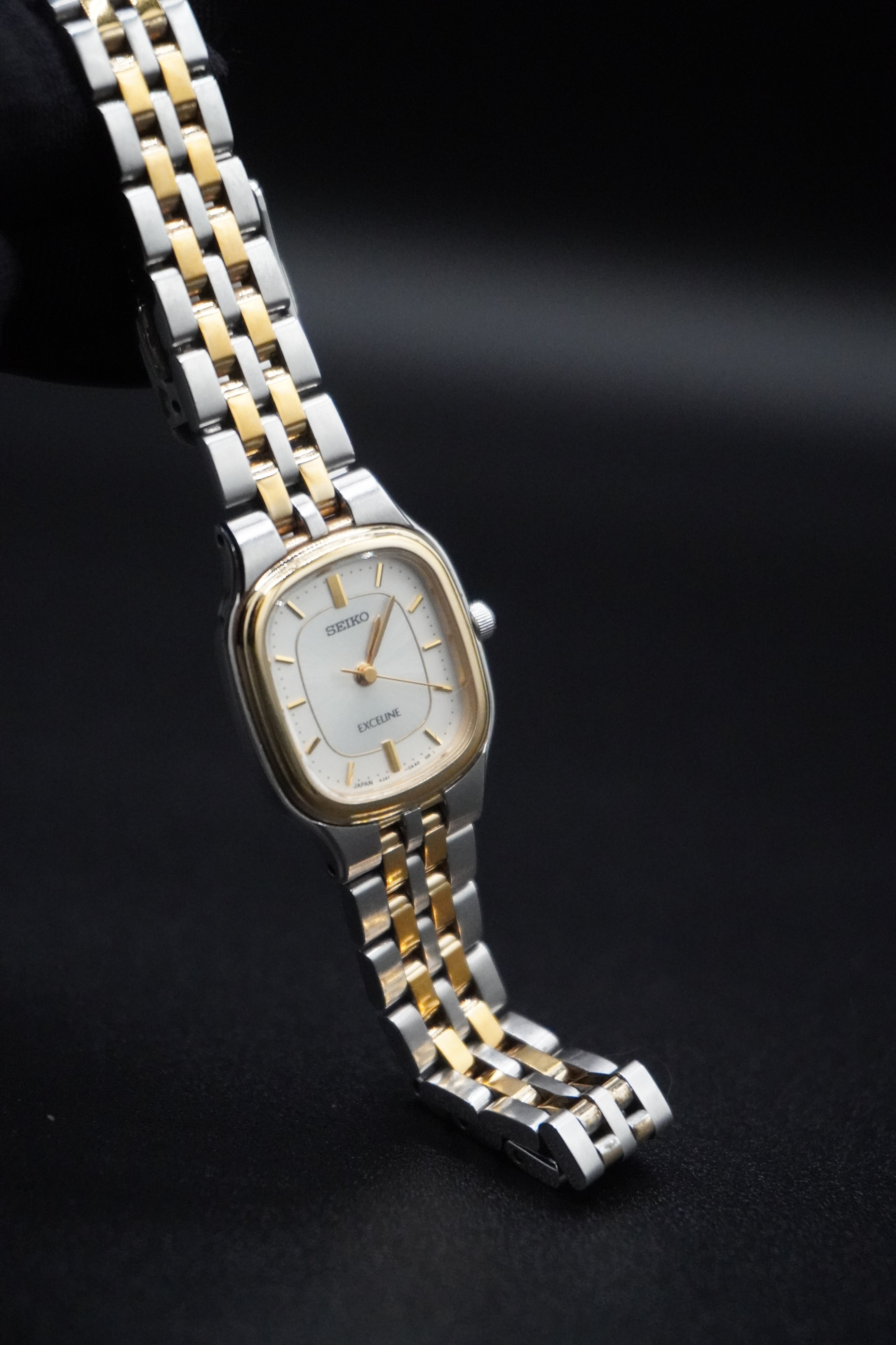 Vintage 90s Seiko Exceline