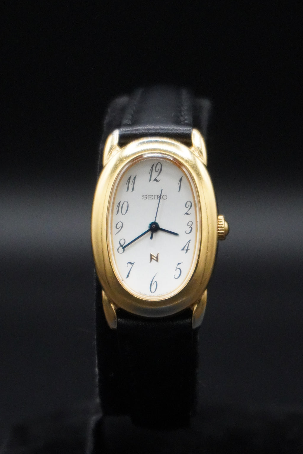 Vintage 90s Seiko "Baignoire"