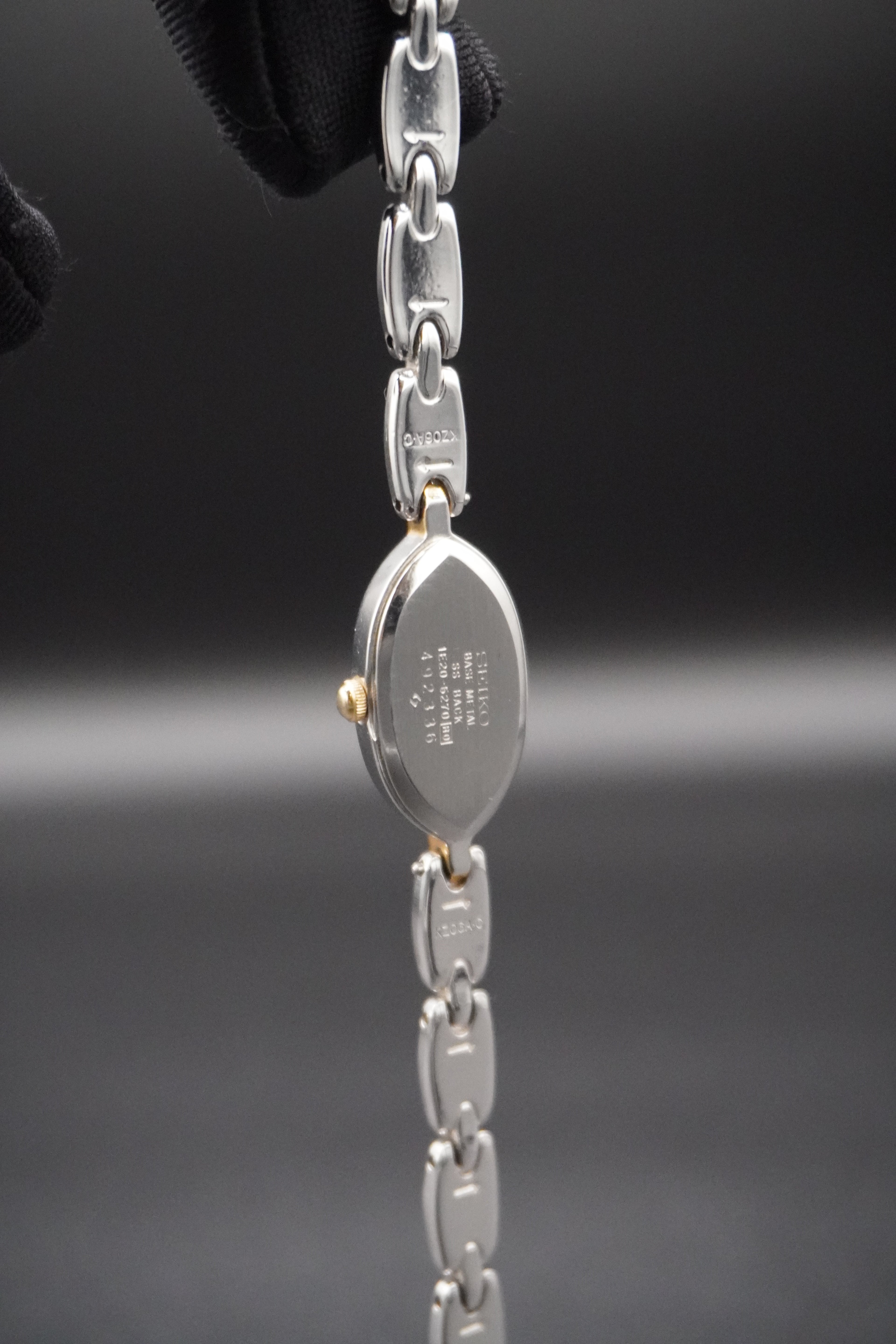 90's Seiko Tisse (Oval)